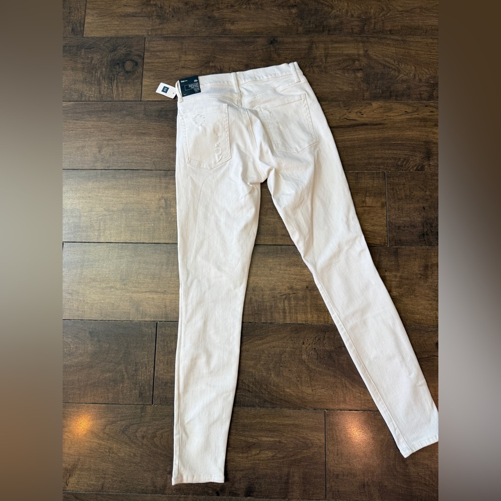 GAP White Distressed High Rise Jeans